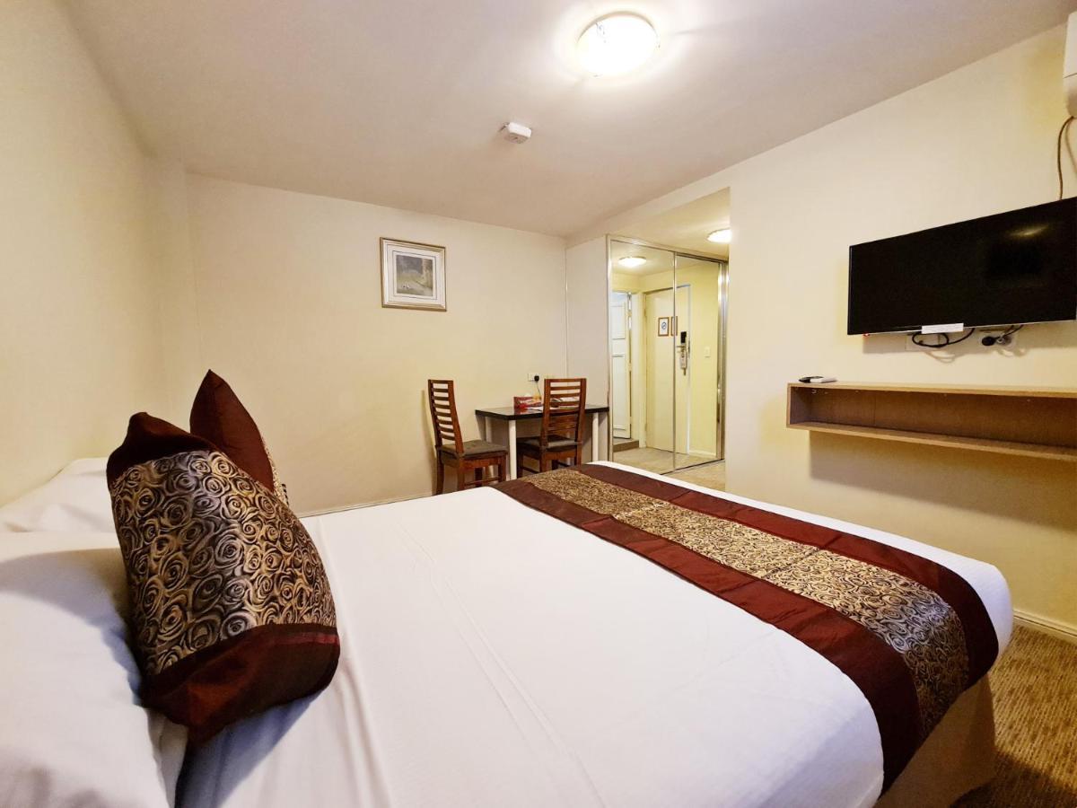 Hotel Twin Towers 4*
